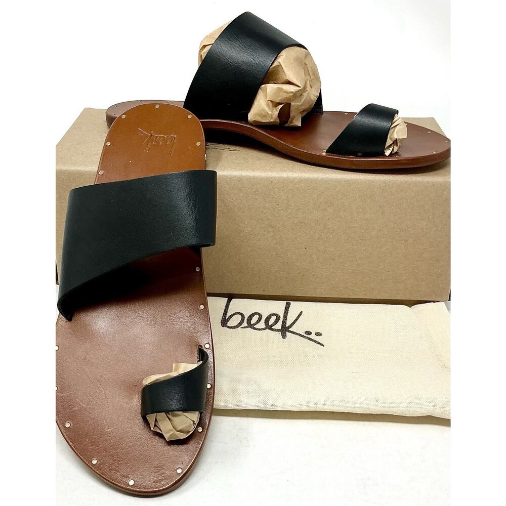 Beek Finch Toe Ring Flat Black Leather Sandals Size 9 NIB - Picture 2 of 9